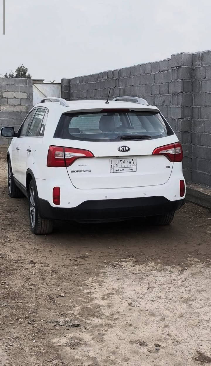 سونتور 2015
6سلندر سبعه راكب تبريد 3قطع بصمه ابواب بصمه تشغيل بانوراما شاشه حجم كبير اشاير بلمري مقاعد جلد فور ويل 
رقم الهاتف: ***********
المكان بابل
