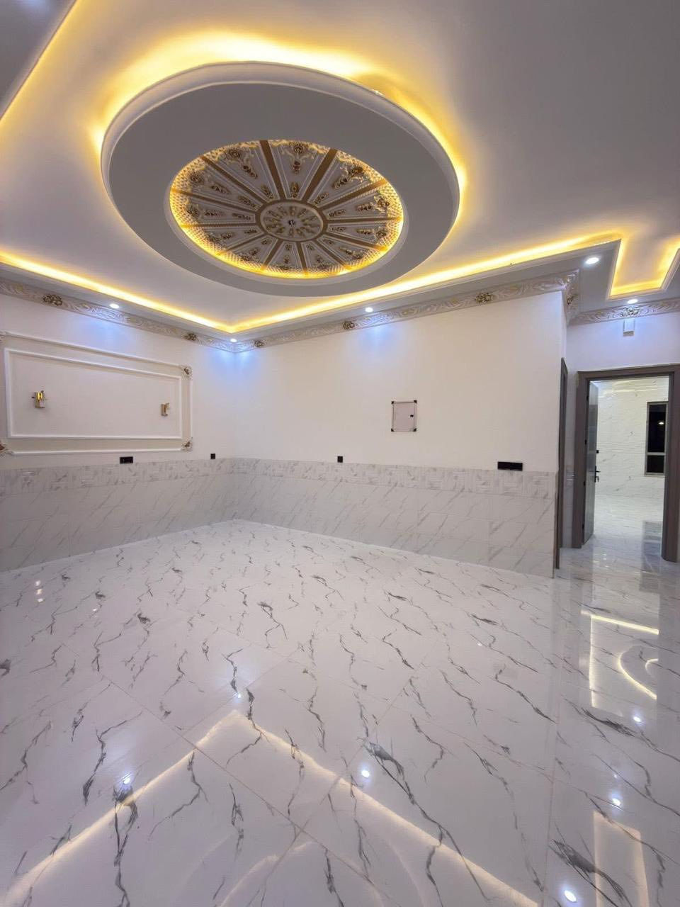 #للبيع دار سكني تكريت الديوم منطقة 11 الف🏰
#دار زيرو نظام ملكي🏰 فول مواصفات وجاهز للسكن 🏰
#مساحة 300  متر 🏠
#واجهة 10 م ونزال 30 م
#موقع دار مميز جدا بين شارع 40 وبين شارع 30 قرب شارع 60 وشارعه 15 متر
#واجهة الدار حجر حلان 🏰
#الدار كله سحب مغربي ملكي مع نقشات 🏤
#غرف نوم عدد 4 🛌 🛌
#صالة استقبال ملكي 🏰
#صالة وسطية ملكي عدد 2 🏰
#مطبخ حار وبارد ملكي 
#كراج للسيارة واسع 🚘🚘
#مجاميع داخلية وخارجية عدد 3
#حمامات داخلية نظام دفن عدد 2 🛀
#نظام تأسيس غاز دفن ونظام جزامه
#نظام تأسيس كامرات وانترنيت📹
#حديقة داخلية واسعة 🌲🌴🌳🌺⚘️
#ابواب خارجية قاصة درجه اولى
#ابواب داخلية تركي درجة اولى 
#سيراميك الدار  درجة اولى
#محجل ملكي
#مغاسل الدار نظام تعليق 
#السعر 225 مليون وقابل للتفاوض مع صاحبه مباشر 
#للاستفسار والتواصل على رقم *********** ☎️
