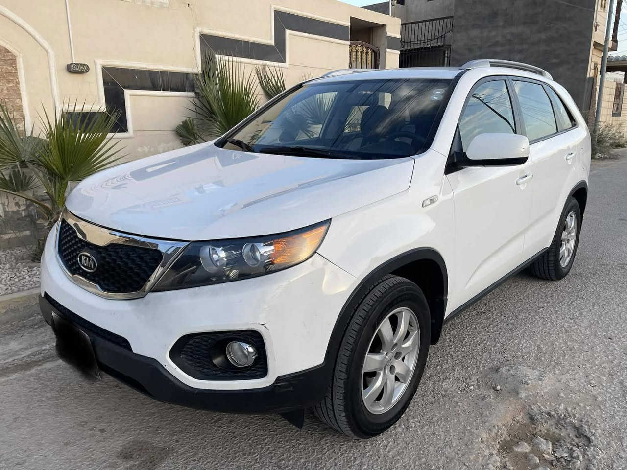 السلام عليكم من رخصه الادمن كيه سورنتو خليجي 
بدون صبغ مكينه كير حداديه صدر تخم تاير تبريد 
ثلج رقم شمالي تحويل وكاله حاظر السعر 130وبيه
مجال غير متواجد فيس للاستفسار ***********
