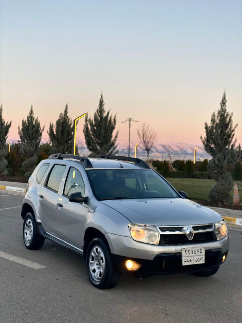 ڕینۆ داستەر - مۆدیل 2015 
📲 ***********  سعر :75$💸
.................................🔹
سەیارەکەزۆر جوان ماوەتەوە 
تەنها یەک پارچەی بۆیاخە بێ ناوگرتن 
بێ ئێرباگ کاڵ بوونەوەو تەرزەی نیە 
----------------------🔹
مواسەفات ( توڵی سەقف - کامێرا -گێڕ تۆماتیک و عادی - بلاجکتۆر ) 
گێڕ و مەکینە بەشەرت هیچ خەلەلی نیە
تەحویل و غرامە بەشەرت
شوێن : سلێمانی 🌅ژ.م*********** السليمانية, العراق
