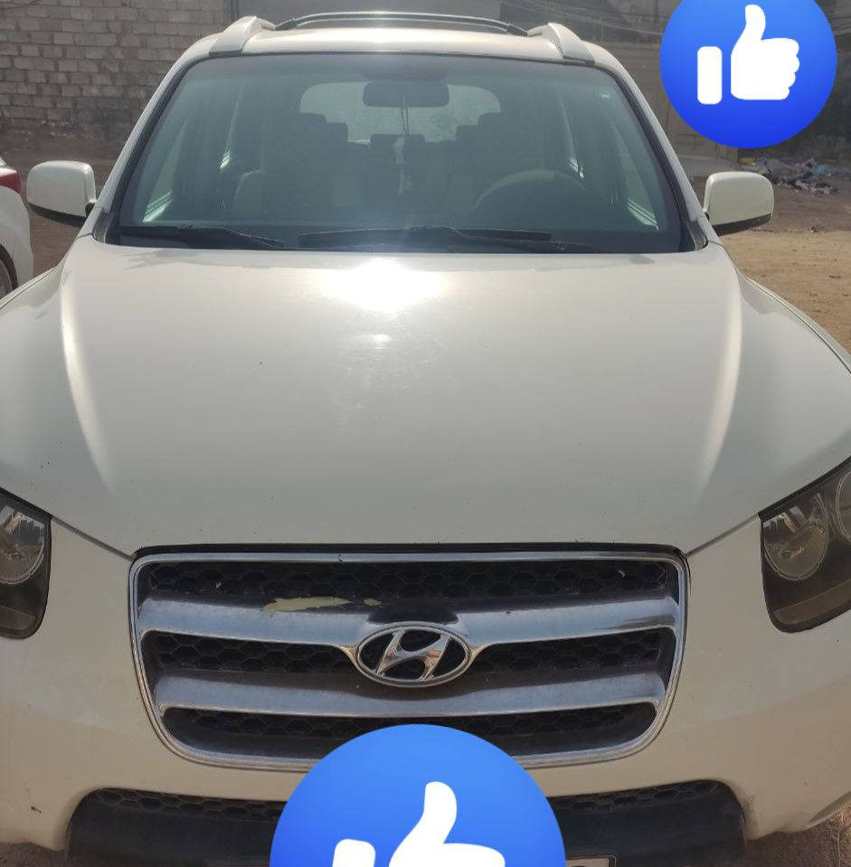 سنتافي موديل 2009  لون أبيض رقم اربيل مكينة 6 سلندر ما بيها ضرر مكفولة 
سعرها150 وبها مجال 
تواصل بالواتساب فقط ***********
