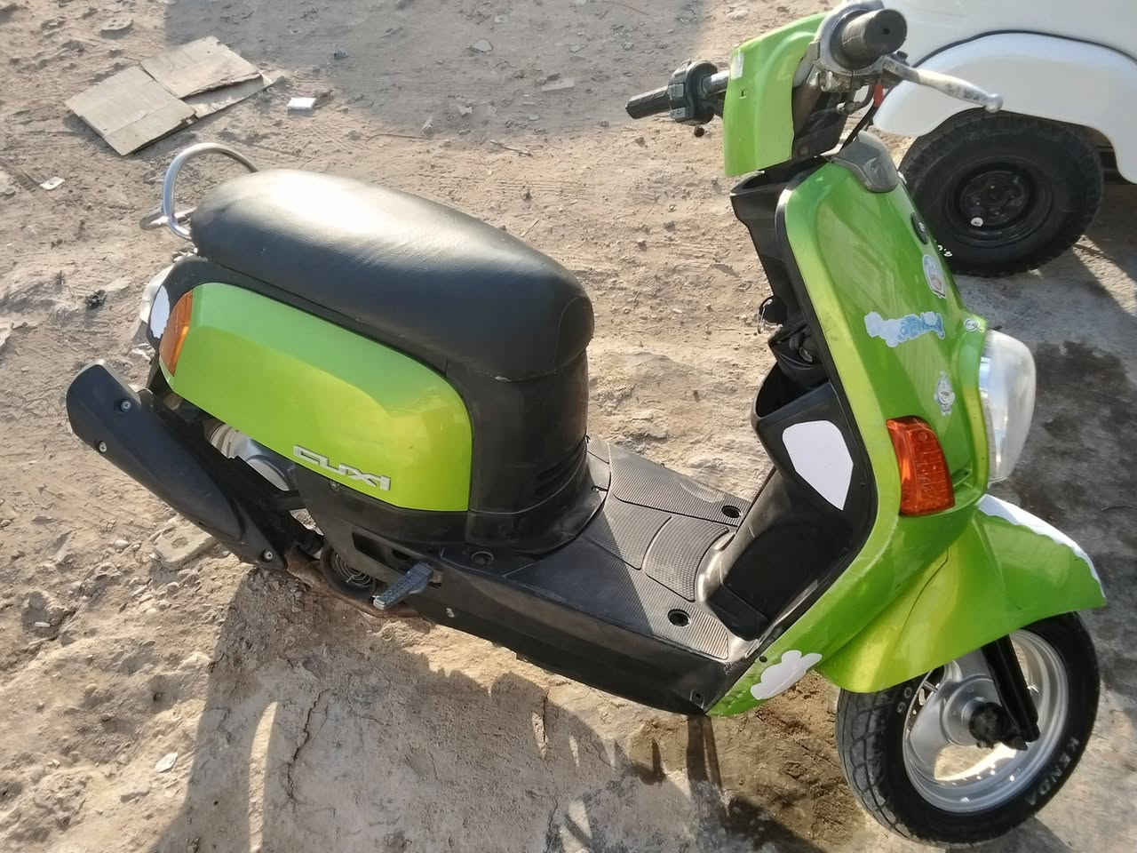 اسلام عليكم شباب ماكس بوليسي للبيع
الدراجة بلادية بيها نقوصات بصيطة نضيفة  شغالة نكرة بكل وقت 450وبيها مجال بصيط بغداد الزعفرانية  ***********ما متواجد على فيس اتصال فقط
