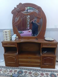 غرفه اخشاب • مستعملة • للبيع