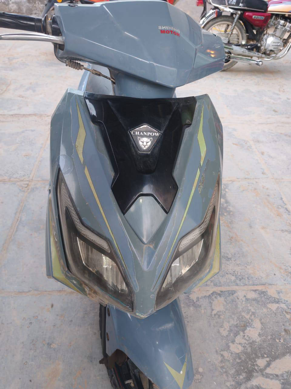 سلام عليكم جامبو دراجه خير من الله نضيفه كلش كلشي شغال بيها سعرها ب 300وبيها مجال قليل


**إذا كنت صاحب هذا الإعلان وتريد حذفه لأي سبب، رجاءا أرسل رسالة إلى الدعم الفني**