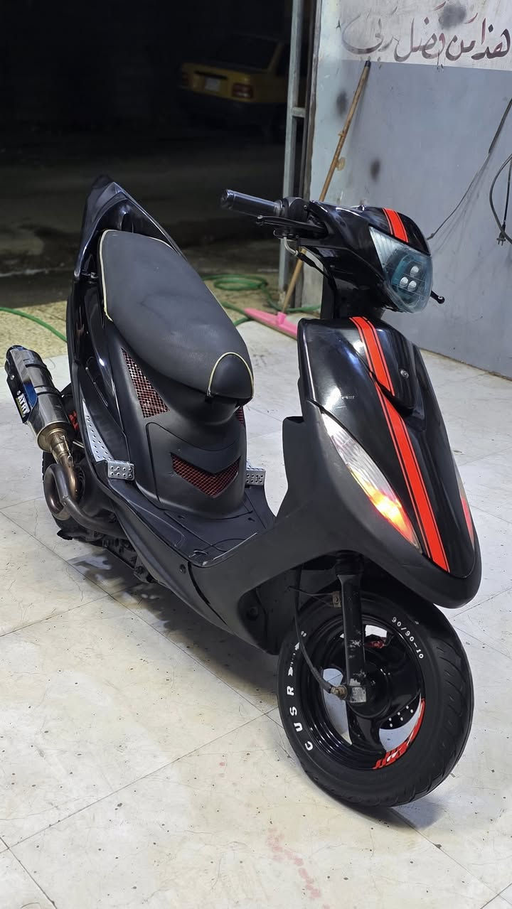 دراجه ماكس 2005
ب ٧٥٠ وبيه مجالل ٤٩ ابلادي  مكاني ميسان المجر الكبير
