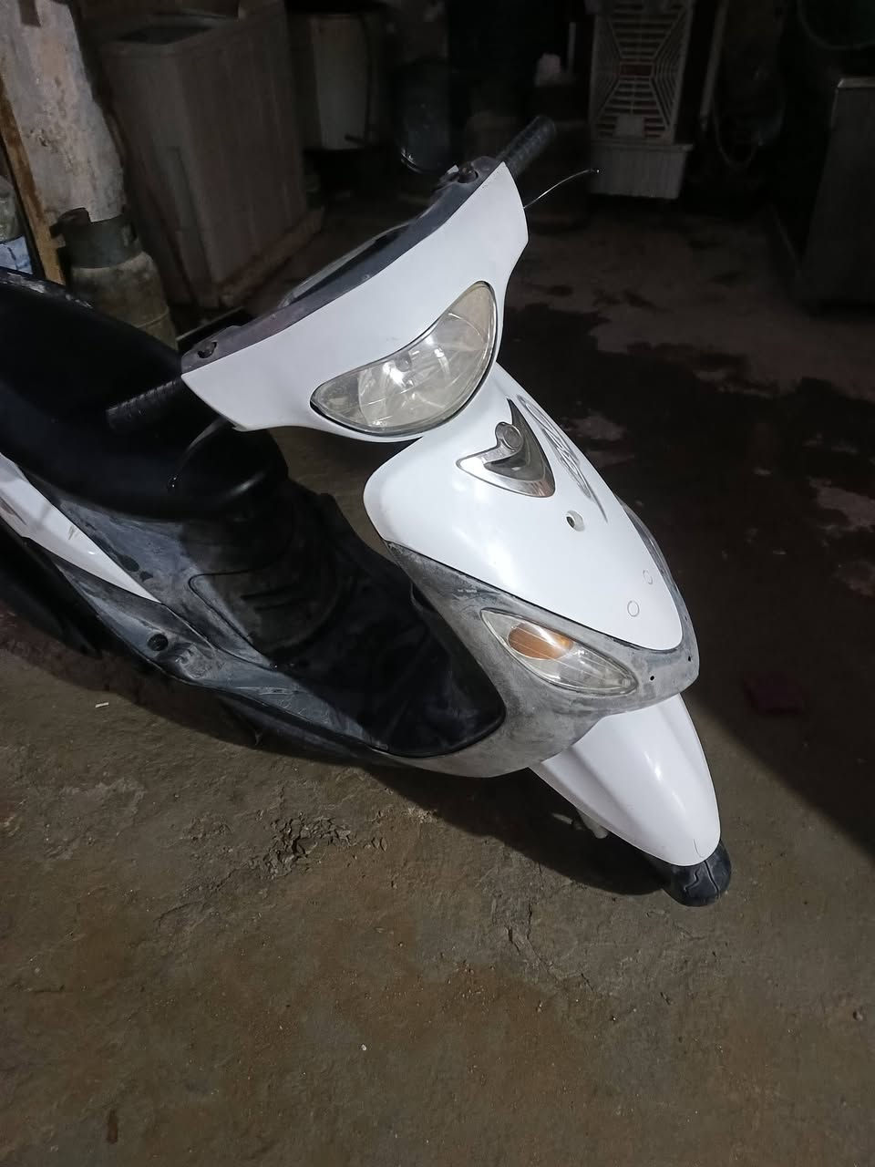 السلام عليكم دراجه ماكس منغولي للبيع مكينه 49 مفتوحه سعرها 380 وبيها مجال قليل مكاني حله شارع 80 مال كربلاء ***********
