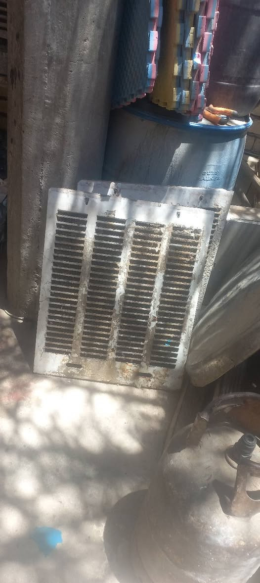 السلام عليكم مبرده للبيع السعر ٥٠الف جاهزه نقص واتربم *********** بغداد حي طارق
