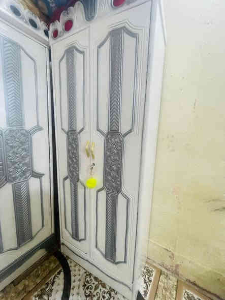 غرفه عراقي نضيف حديث لسعر 850 لعنوان زبير ***********
