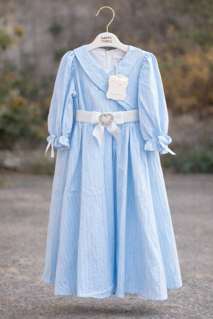 ✨ وصلتنا تشكيلة جديدة من الفساتين البناتي للعيد ✨
فساتين أنيقة وجميلة بألوان وموديلات مختلفة 👗
مناسبة لإطلالة العيد المميزة 🌙✨

الأعمار من 2 سنة إلى 12 سنة

✔️ منشأ تركي
✔️ خامة مريحة وتصميم أنيق
✔️ موديلات مميزة تناسب العيد والمناسبات

💰 السعر: 22 ألف

📍 العنوان: الحصوة – خلف جامع أسامة ابن زيد


**إذا كنت صاحب هذا الإعلان وتريد حذفه لأي سبب، رجاءا أرسل رسالة إلى الدعم الفني**