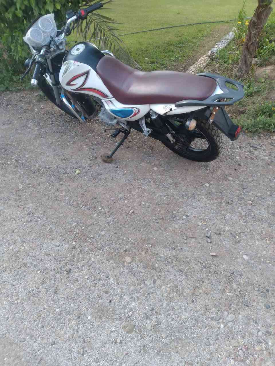 السلام عليكم سنكي موديل 19 كهربائيات شغاله ماكينه لا تنقيص لا تبخير السعر 650 بيها مجال للطيبين دراجه نظيفه ماكينه ما مضروب درنفيس عليها ***********
