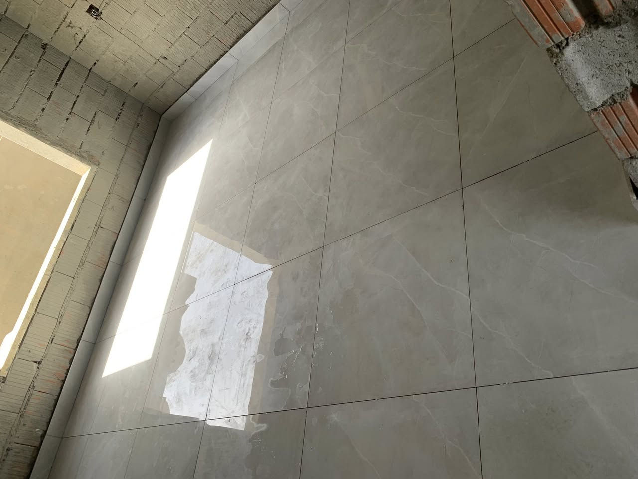 السلام عليكم ورحمة الله وبركاته اسطه سيراميك متفرغ حالياً شغل هندسي واسعار مناسبه للتواصل عبر الرقم *********** وتساب موجود بالاضافه للالتزام بالمواعيد
