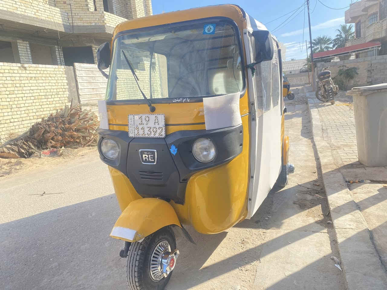 تكتك موديل 19 شهر 12 رقم سنويه نكليزي تحويل ثاني يوم كشر مصبوغ عام للجماليه   مكينه كير كلج اكسل مكفول مكينه مال 20 بيها تخم تاير ابو لحيه بيها كهرباء كامله اي نقص مابيها كبل لشارع ربع مذب عليها مكاني بغدادالمحموديه ***********
