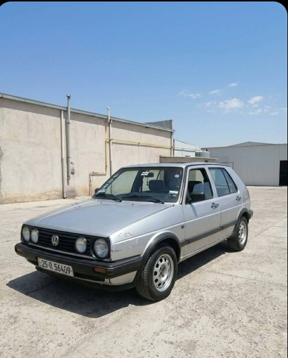 كولف 
1991
سلايد
بدون ضبوغ
باقي فول عادي
رقم جديد
كوبون بنزين بي
كيرومحرك بل شرط
شرط تحويل
باقي عل ببلاد 
سعر(٣١)
بي مجال 
مكاني كركوك شورجه 
***********
***********
