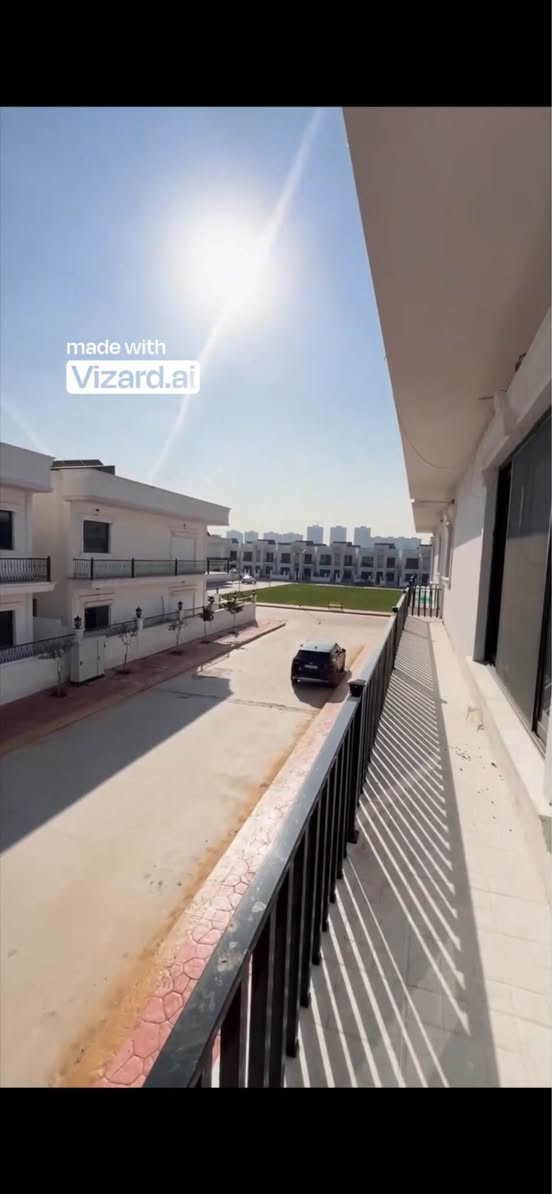 � للبيع بيت ركن مميز زيرو فاخر – مجمع زانر ستي
الاستفسار مباشر مع صاحب دار *********** اقساط مريحه 

📍 الموقع: مجمع زنار سيتي السكني – خلف كنجان ستي
📐 المساحة:
▪️ الأرض 240 م²
▪️ البناء: 300 م²

✨ المواصفات:مع الاثاث اوبدون حسب الرغبه

 • بيت زيرو جاهز للسكن
 • تصميم داخلي مختلف ومميز عن باقي دور المجمع
 • واجهة فخمة بتصميم كلاسيك راقٍ مع أعمدة ديكورية
 • صالة ضيوف كبيرة
 • صالة داخلية واسعة
 • 4 غرف نوم�▪️ 2 غرف سويت (حمام خاص)
 • مطبخ مؤثث بالكامل
بيتونه ااسطح سيكورتي 
ابواب بالون بريس 
حمايه للمنظومه طاقه الشمسيه 
تبريد مركزي 
 • طاقة شمسية
 • سبالتات مركبة
 • خلف الحديقة مباشرة
 • مجمع متكامل ومجهز بكافة الخدمات
مع نظام غاز مركزي وبعد فيه تفاصيل اكثر
