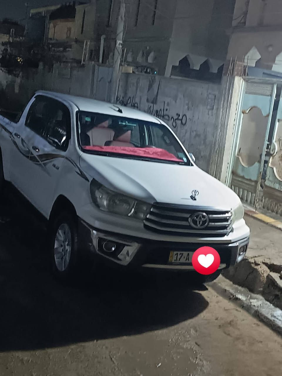 لسلام عليكم
تيوتا هايلوكس موديل 16 كير عادي رقم مثنى
سياره مكفوله من كليش بس ضربه صغيره بل باب مال سائق سياره نضيفه وحلوه سعر 223 وبيه مجال
ترهم مراوس ب 20او21 او22 او 23او 24 وازيده 
رقم ***********او ***********
