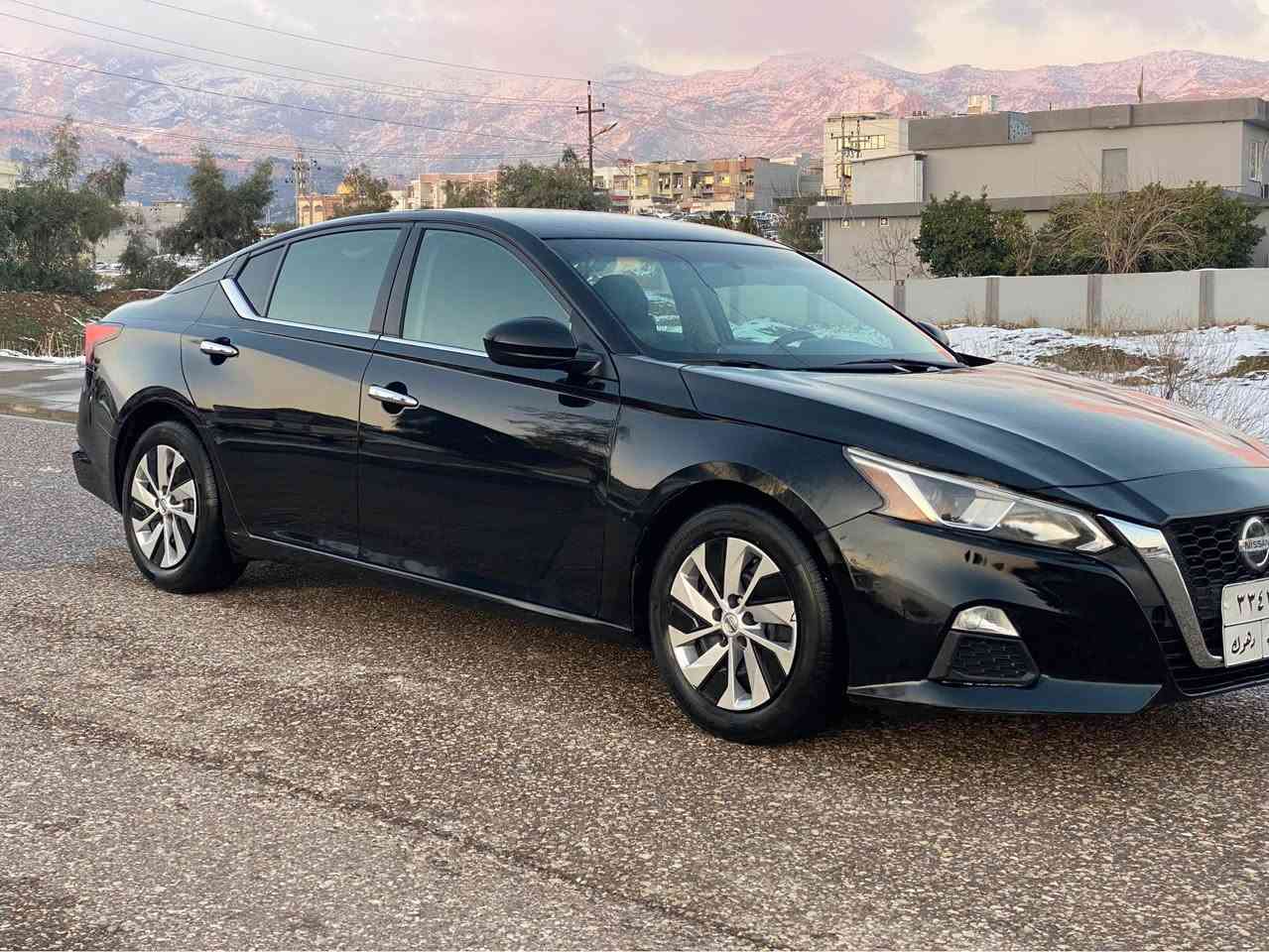 السلام عليكم 
للبيع نيسان التيما موديل 2020
رقم دهوك بسمي 
سعر 127ورقه عليها غرامات مرور 7 ورقه ينزل من سعره
رقم قديم سنويه فحص وهزه كله جديد
مكينه وكير وتبريد كله بشرط وين ماتريد افحص
محرك 2500 المرغوب اربعه سلندر
مواصفات S معروفه
رادار امامي وخلفي وجانبي كله شغال شرط
بصمه 
ابواب بصمه 
صندوق بصمه
تحديد سرعه
تشغيل عن بعد 
شاشه وكاميرا
وبعد بيها مواصفات 
سيارا بيها جاملغ امامي + بونيت صبغ 
ارباكات ستيرن راجع سستم باقي سليمه شركه
رقم شاصي موجود مع صور 
سيارا احلى من صور سيارا نظيفه ما بيها مصرف
حجر كزوز بشرط
هاتف اسيا ***********
هاتف كورك *********** واتساب
هاتف كورك *********** واتساب
عنوان سياره قضاء عقرة بعيده عن اربيل وموصل ساعه دهوك, العراق
