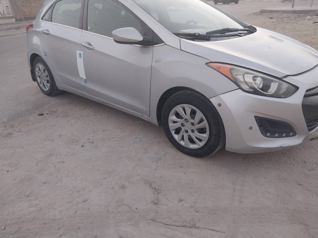 إلى عشاق النترا ١٦ هاش باك النظيف والمناسب
محرك ٢٠٠٠ مكفول من التبخير والتنقيص والفتح والصوت 
وارد امريكي

ببه تبديل جاملغ أمامي بدون دواخل + رشات صبغ خلفيه 
مكان السياره الشطره 
حداديه ممتازه دواخل ع  وضع الشركه لايت زنون 
جاهزه ترايها كلش حلو 
السعر ٨٥ وبيه محتل 
*********** / *********** الشطره, ذي قار
