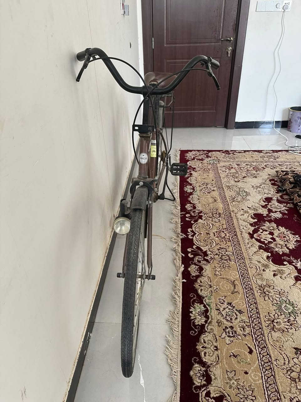 باسكل بطه ياباني لون ببسي واشتريته استخدمه قليل وعفته لان جبت دراجه اليريده يتواصل وياي ع واتس اب ونتفق ع سعر العنوان مكاني النجف حي جامعه 
رقم الواتس اب 
***********
***********
