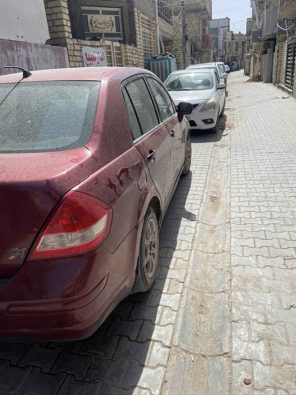 السلام عليكم سياره نيسان  فيرسا الرقم ديالى وارد امريكي الحادث مالته بالسونر موضح تخم تاير جديد  صدر جديد السنويه باسمي سعره  70  الرقم 
***********
