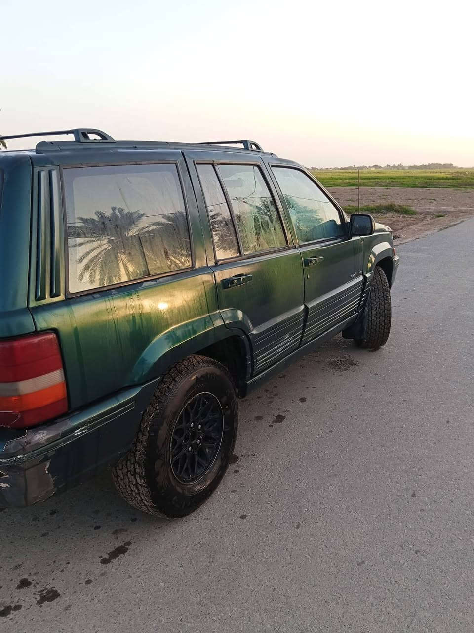 السلام عليكم 
جيب 94 للبيع 
مكينه وكير 3000 جدد حاويه 
كهربائيات كلها شغاله + شاشه 
مشروع وطني بأسمي لغاية 29
تخم تاير جديد 
لايتات زنون 
باتري جديد 
حداديه 70بلميه 
السعر 45 وبيها مجال 
***********
