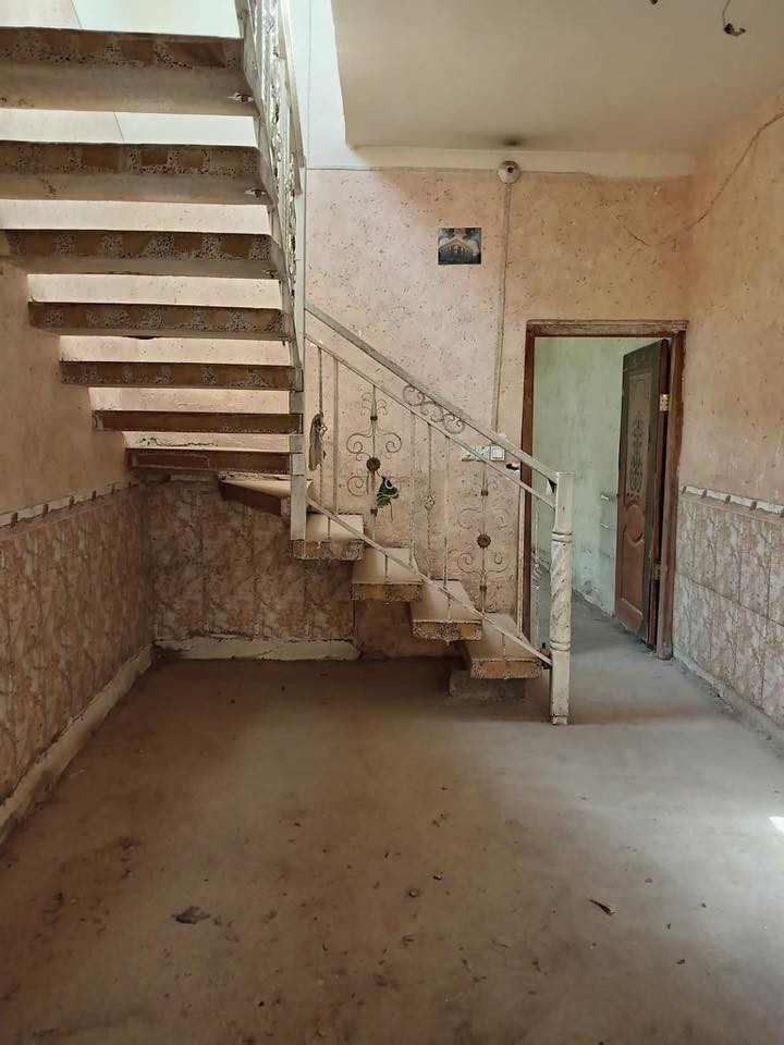 بيت مساحه 120 متر للبيع ***********
