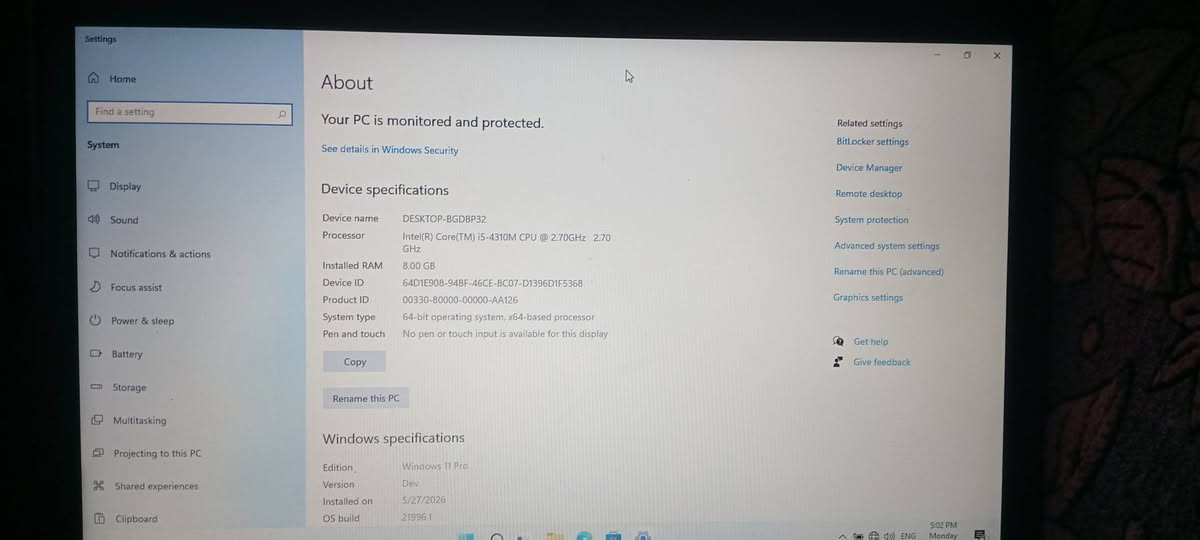 Dell Latitude E6440
Core i5-4310M
RAM 8GB
SSD 128GB + HDD 500GB
AMD Graphics
شاشة 14 بوصة
البطاريه مش شغاله عايز يغير بطاريه ومعاه الشاحن بتاعه 
5500 واعرض سعرك ومش هنختلف باذن الله


**إذا كنت صاحب هذا الإعلان وتريد حذفه لأي سبب، رجاءا أرسل رسالة إلى الدعم الفني**