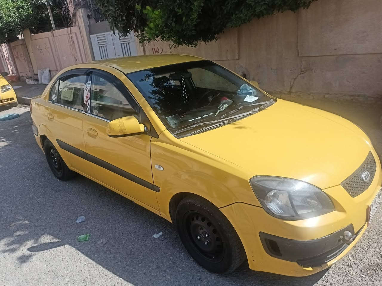 كيه ريو
موديل 2006
سياره نضيفه 
المكينه كير شرط
الضرارها البوبند ضارب شبر من السقف بدون دواخل
رقم ذي قار الشرعي بل موصل شرط التحويل
ترهم بيع ترهم معارض افانتي
للاستفسار اكثر تواصل عل رقم ***********
