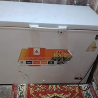 مجمدة الحافظ • حجم وسط • نظيفة جدا