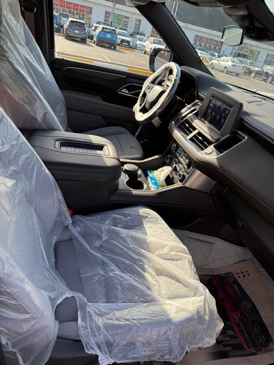 تاهو موديل 2024 
فئه Ls
ماشيه 11 الف بحاله الزيرو 
مكفوله كفاله عامه من كلشي
السعر المطلوب 52000 الف وبيها مجال قليل حك جيه مالتك
سياره باسمي وتحويل ثاني يوم
رقم تلفون *********** 
عنوان البياع شارع 20
