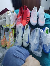 احذية رياضية أصلية • قياس ٤٢ • ٦ قطع