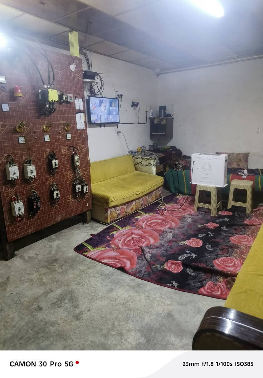 سلام عليكم مولد للبيع منطقة العادليه مجاور حي بدر الحمل 900/ كيفي 120 الاستفسار عله هاذه الرقم ***********/***********
