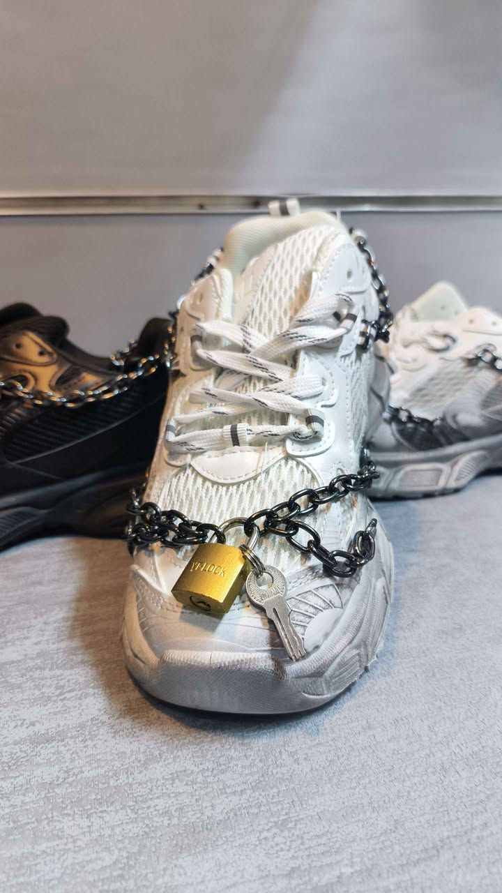 حذاء Bensiaka زنجيل بغداد, العراق


**إذا كنت صاحب هذا الإعلان وتريد حذفه لأي سبب، رجاءا أرسل رسالة إلى الدعم الفني**