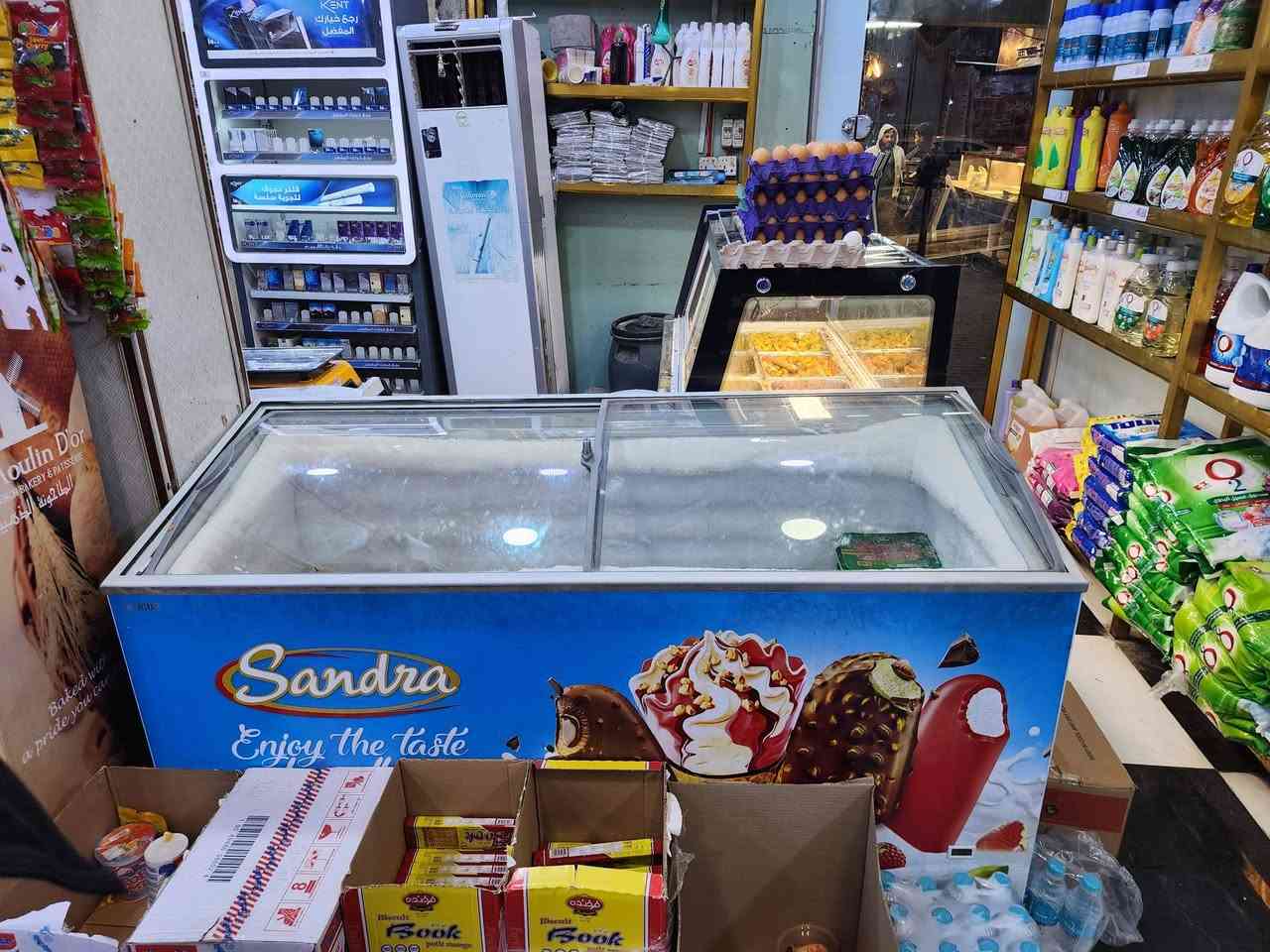 السلام عليكم سنتر اللبيع
البصرة القبله شارع المدارس 
السعر 30 مليون  وبيه مجال 
***********
***********
