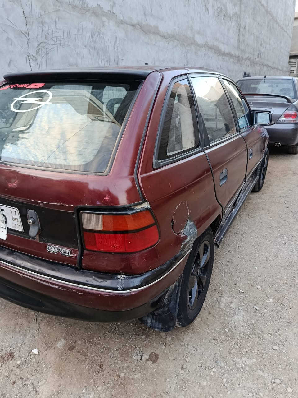 للبيع أوبل استرا هاج باك موديل ٩٢ رقم ديالى مشروع وطني حجم المحرك ١٦٠٠ كير محرك مكفولات السعر ٢٨ وبيها مجال مكان السيارة ديالى بعقوبة للأستفسار على الرقم ***********
