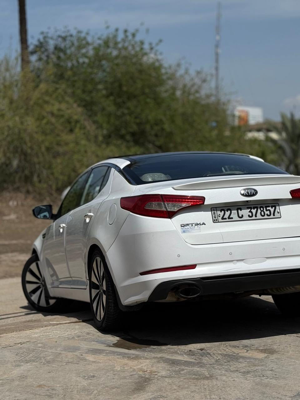 السلام عليكم 
سيارة كيا اوبتيما  للبيع خليجي موديل ٢٠١٣
مواصفات فول واحد على واحد
* بصمه تشغيل أبواب 
*بصمه ترحيب 
*مري شفط 
*أشاير بالمري    
*سقف بنوراما    
*كشنات جلد
*قطعتين تبريد
*كشن كهربائي 
*تحكم ستيرن فول 
*شفتات بالستيرن 
*حساس خلفي 
*ميموري خزن
*نظام ايكو
*نظام abs +مانع انزلاق
*اضاء النقطة العمياء  
*محرك ٢٤٠٠ دوش
*كير اوتماتيك
*خمسه ويل كب  
*كير مكفول
*دبل صالنصه
*تخم تاير جديد
*تبريد ثلج
رقم اربيل جديد 
السياره بيها جاملغ خلفي صبغ قطعه وحده فقط 

مكان السياره بغداد 
السعر130$ 
 ***********
