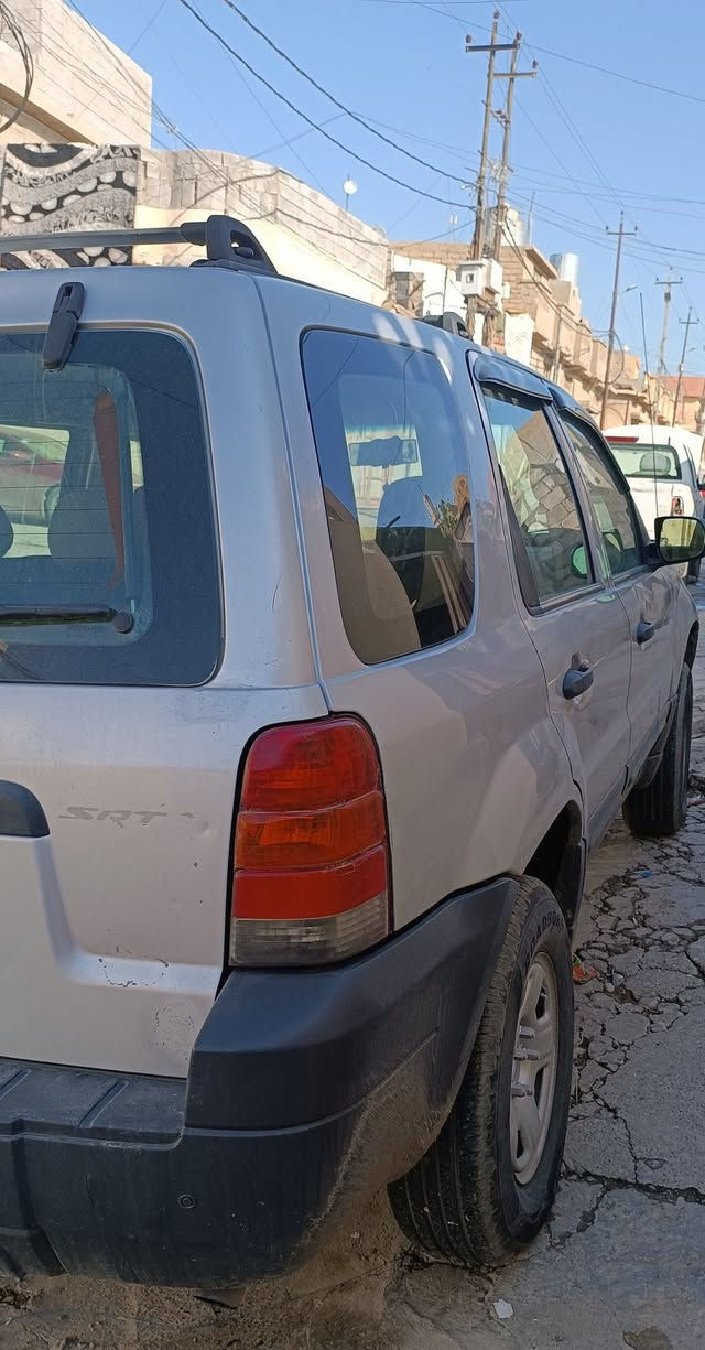 فورد سكيب 2007
بيها مكانات صبغ اثر تقحيل 
رقم دولي وسنويه لغاية 2030
كابون بانزين موجود
محرك وكير مال حاوية شرط
باتري جديد
طخم تاير جديد 
السيارة جاهزة 
السعر 65
***********
