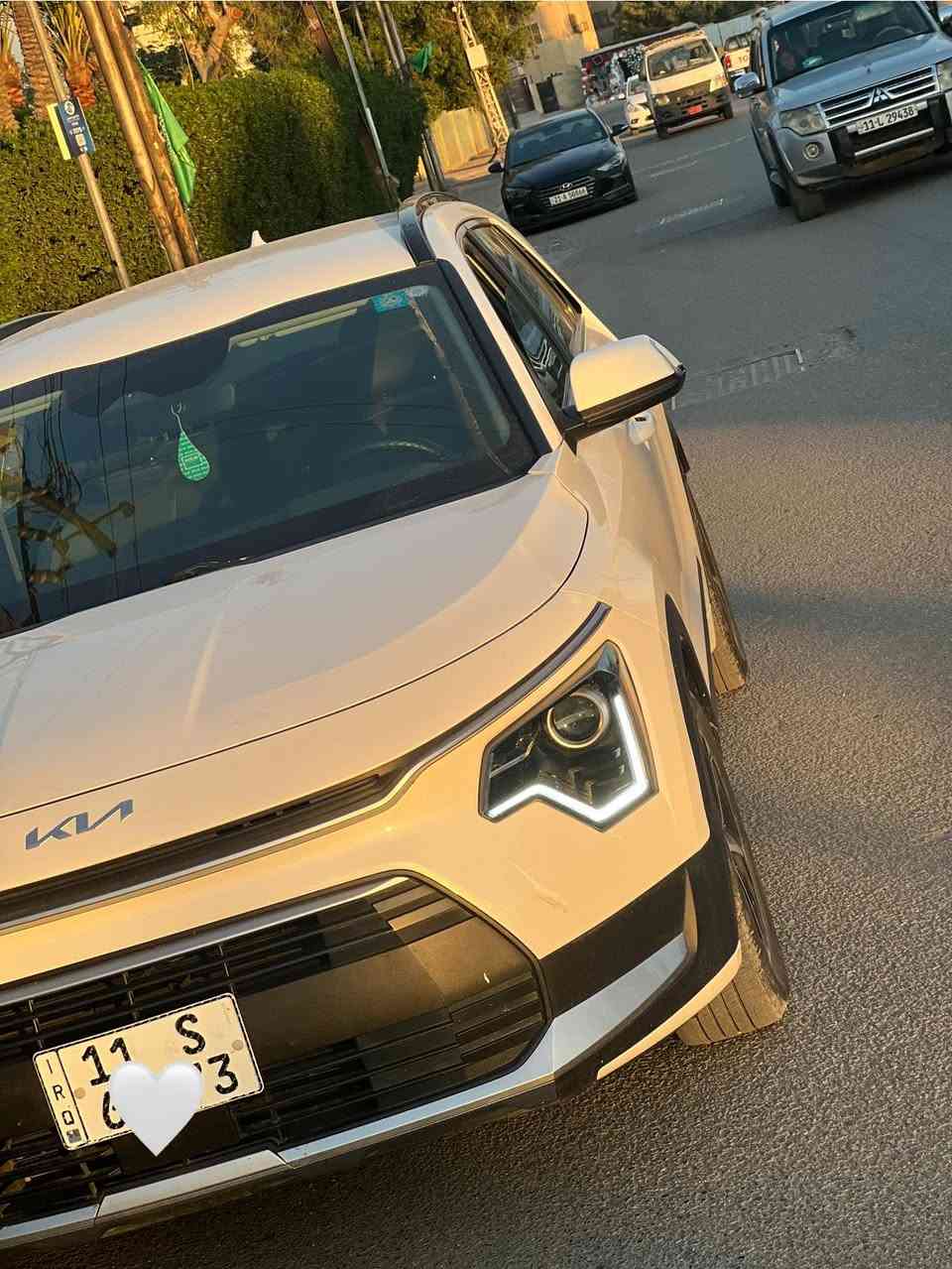السلام عليكم
كيا نيرو 2024 هايبرد 
مواصفات السيارة 
بصمة وشاشة وتحكمات ستيرن 
ويل كب كراسي تدفئة
رادار امامي وجانبي ونقاط عمياء 
حادث السيارة فقط جاملغ ومبدل 
سعر السيارة 163 وبيهه مجال 
للاستفسار ***********
