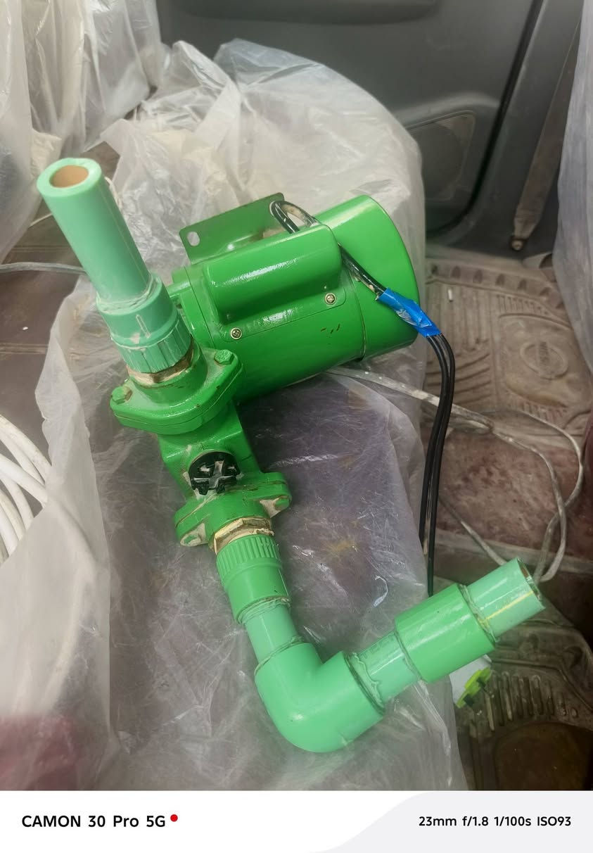 ماطور شغال للبيع نضيف السعر 30 مكان الشطرة *********** بي واتساب
