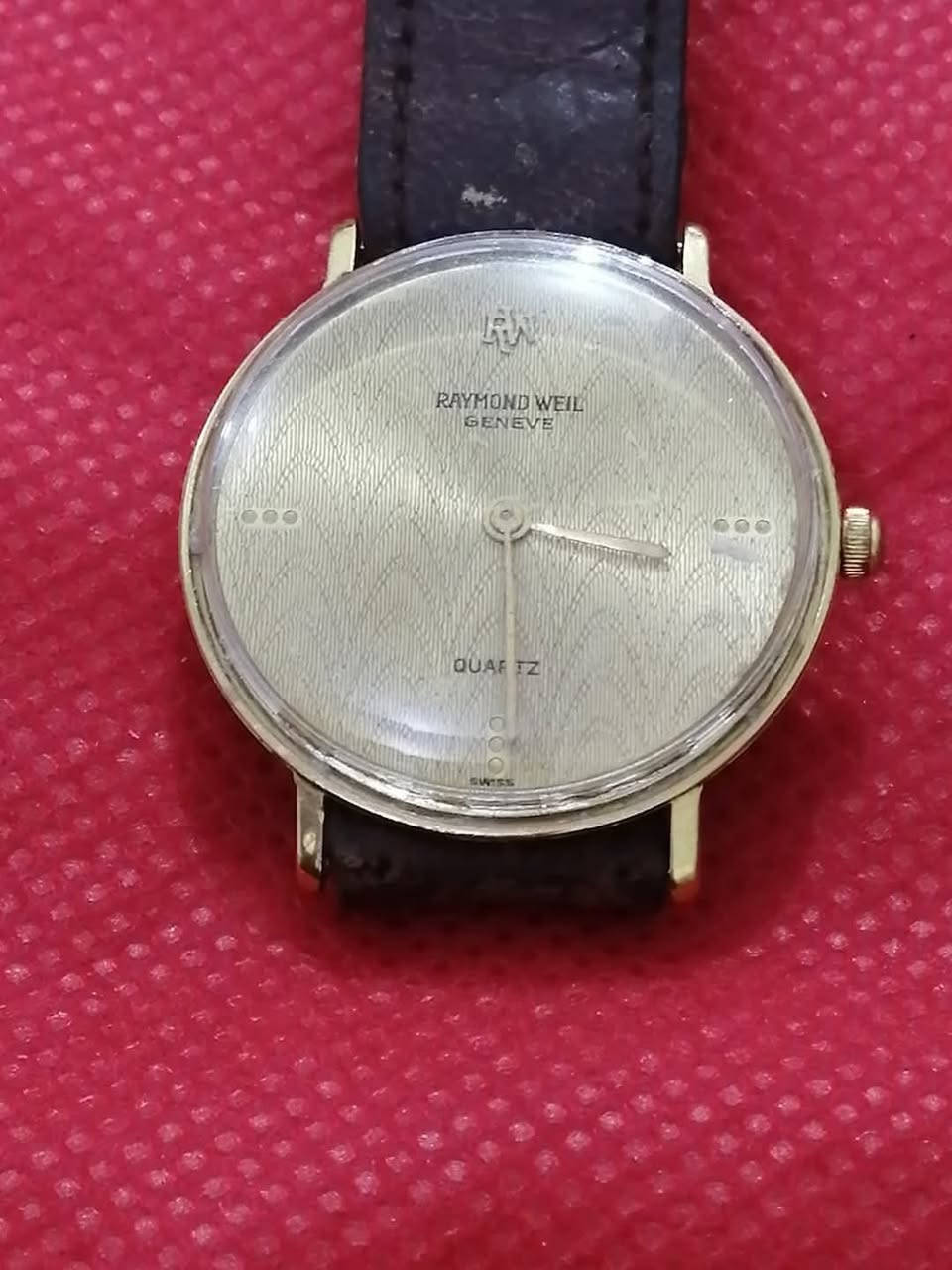 🌺🌺🌺🌺
السلام عليكم ورحمة الله وبركاته ..
ساعات كوارتز سويسري اصلي..
#رجاااءاالتفاصيل والسعر على الخاص ..
والتوفيق للجميع


**إذا كنت صاحب هذا الإعلان وتريد حذفه لأي سبب، رجاءا أرسل رسالة إلى الدعم الفني**