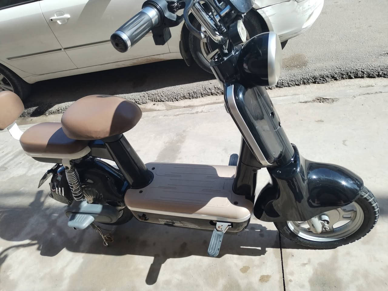 ماطور شحن نظيف كله شغال كامل بس تاير الوره ينرادله تبديل السعر 165 العنوان موصل حي العكيداد قرب متوسط الشعب ***********
