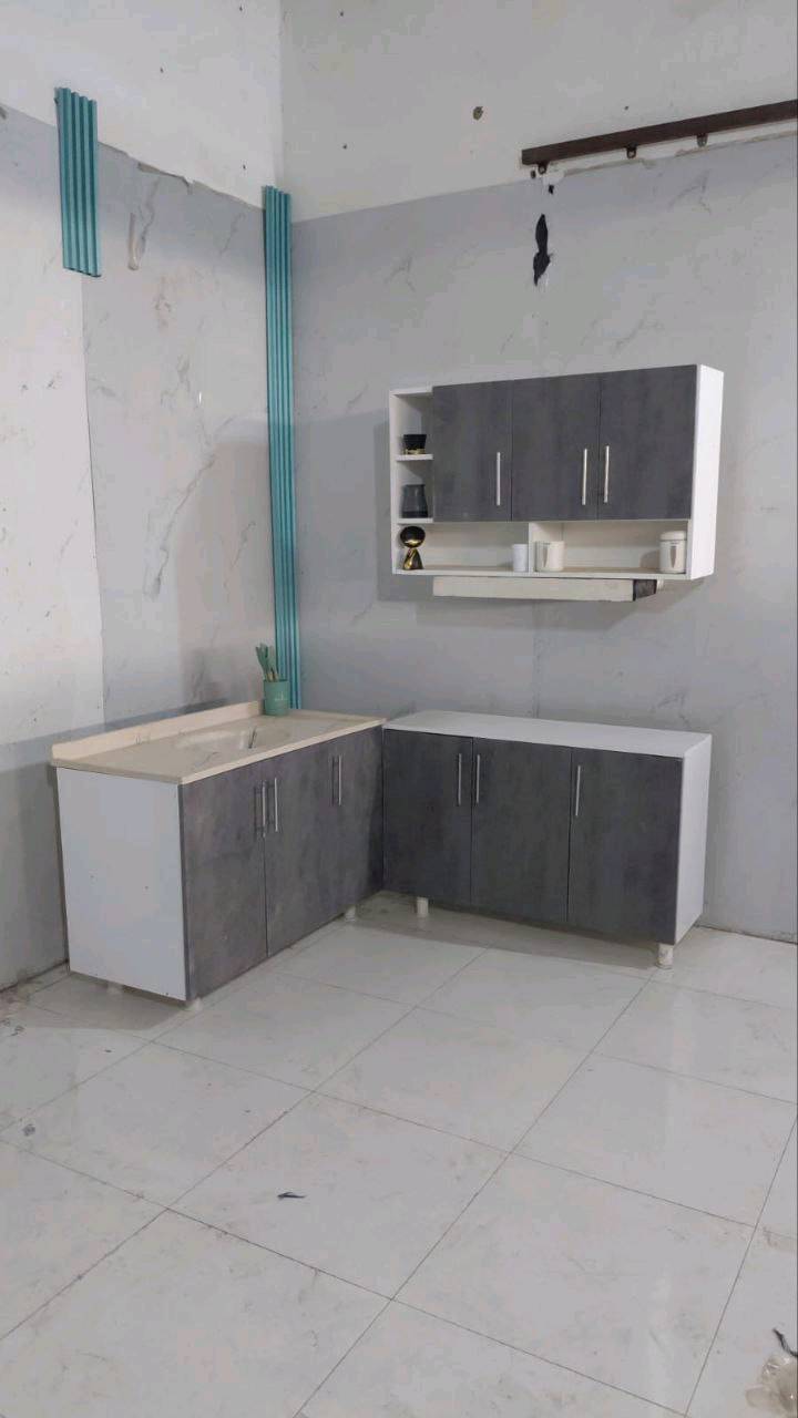 كاونتر خشب تركي HDF
قياس متر وعشرين
وسنك متر وعشرين
ملحق متر وعشرين 
هيكل Mdf. 

السعر 270  الف 