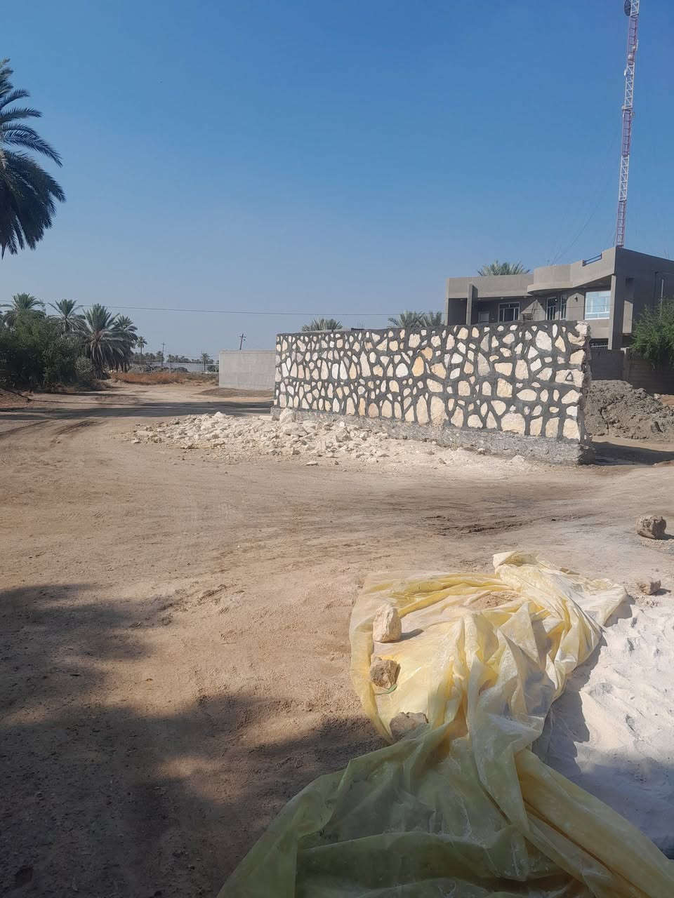 السلام عليكم بناء حجر كرستة وعمل الاستفسار الاتصال ***********
