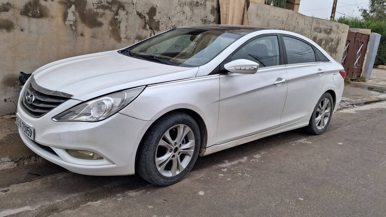 سؤناتا  89 ورقة
سؤناتا 2011 سقف  بانؤراما داخل اصفر مكينة 24 مرغوب   رقم سليمانية رقم  و سنوية جديد. بأسمي تايرات جديد  سيارة واكع بطرف   يعني مو عام   بس  اني ابيع. سبغ عام   سعر 89 ورقة.   ***********
