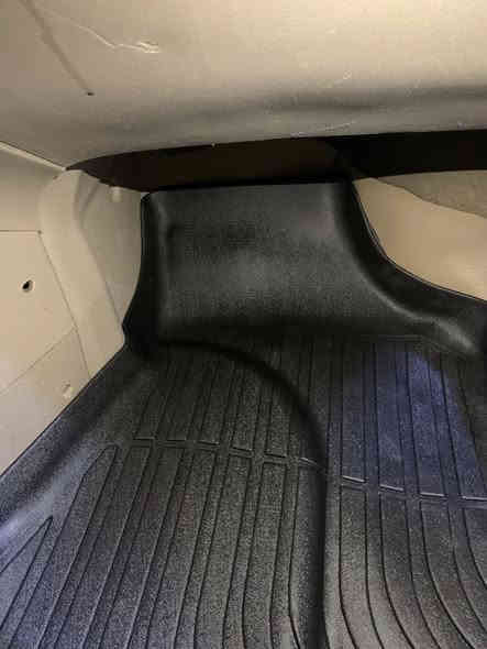 السلام عليكم ورحمة الله وبركاته
 توفرت #ارضيات #كيا_سبورتج 2005-2010 للاتصال والمراسلة واتساب 
***********
#يوسفcarhome
