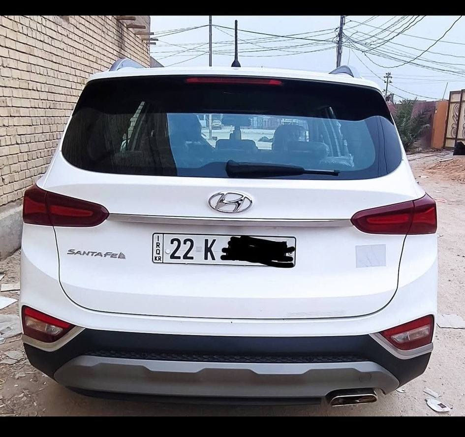 السلام عليكم سيارة سنتافي خليجي مديل 2019 محرك 2400
دوش 3 قطع تبريد بصمة تحكم ستيرن حساسات أمامية وخلفية تخم تاير جديد سبير ما نازل حدادية 100/100  
اشاير ترحيت مرايات شفت وترحيب 
7 راكب لد نهاري لايت زنون بلادي 
محرك كير مكفولات كفالة عامة 
سعر 200 وبيها مجال 
مكاني البصرة 
الاستفسار على هذا الرقم 
***********
