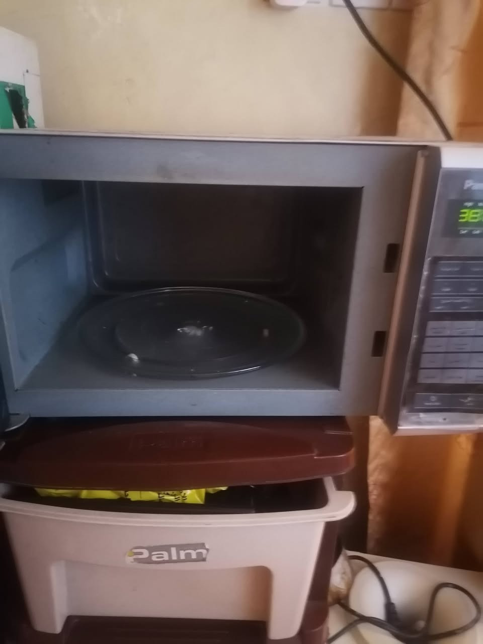اللبيع  شاشه بلازمه السعر125بيه مجال  حجم 32ميكرويف اوفن 2×1 اللبيع 100بي مجال


**إذا كنت صاحب هذا الإعلان وتريد حذفه لأي سبب، رجاءا أرسل رسالة إلى الدعم الفني**