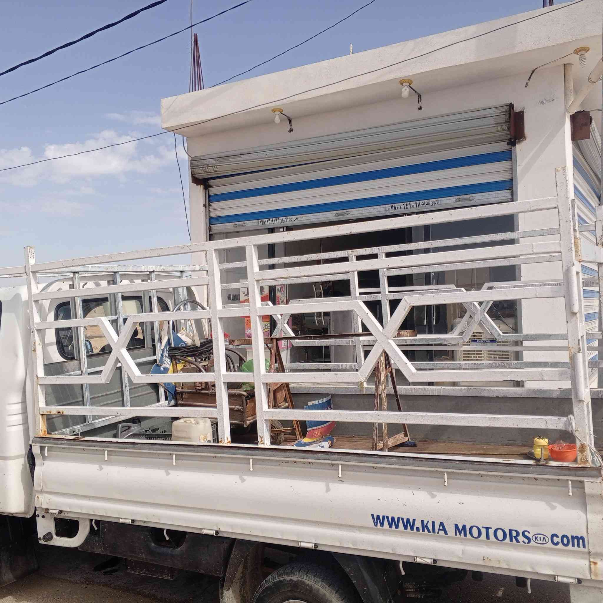 سلام عليكم محجر للبيع مال نثيه العنوان النجف***********
