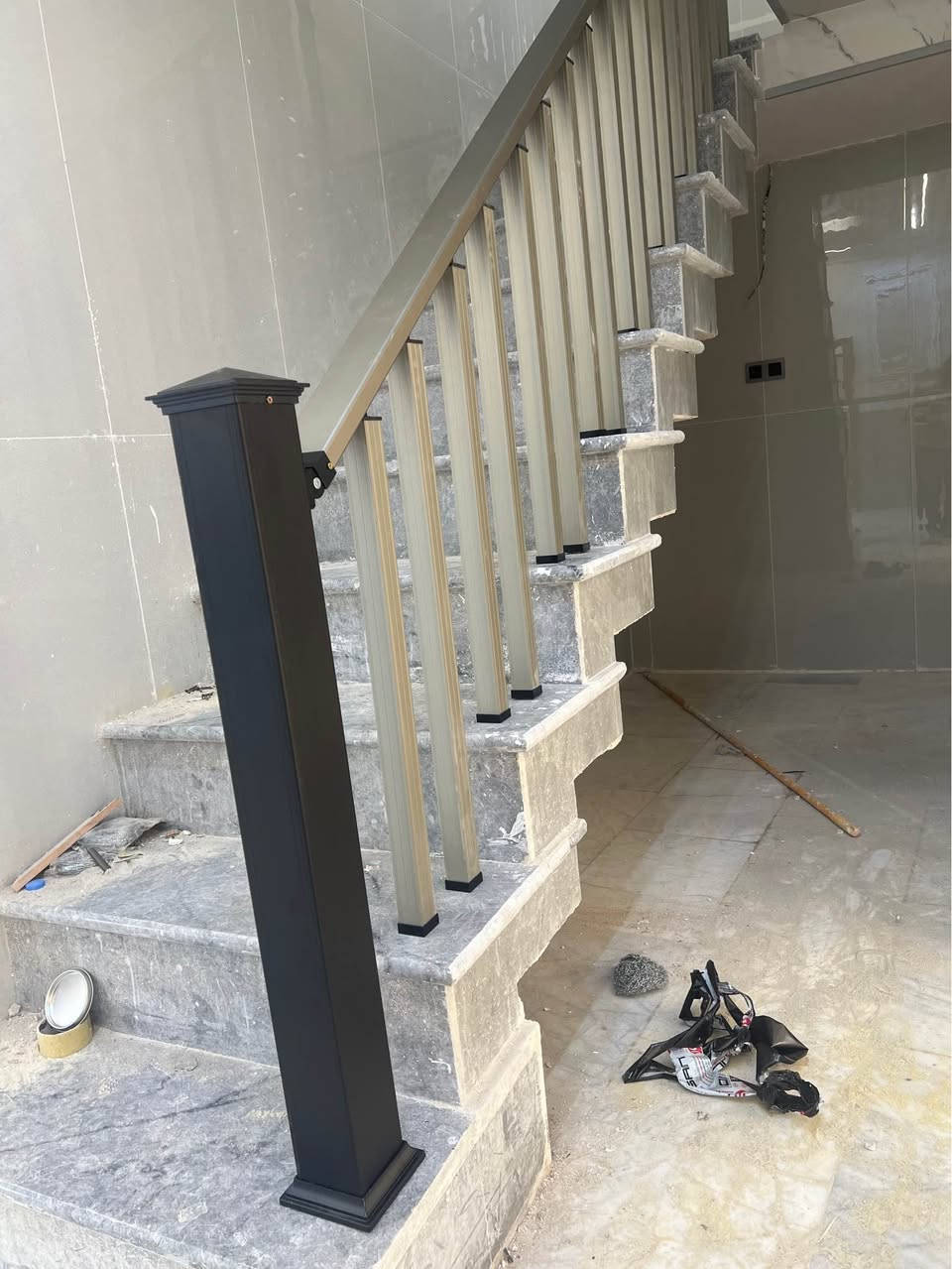 @معرض مخلد للمحجرات الامنيوم التركيه 
مستمرون بتقديم كل ماهو جديد و مميز 🏃🏃🏃
عملنا في ميسان  💁💁💁
نماذج محجرات المنيوم وحديد وكافة أنواع المحجرات 
 وبضمان حقيقي 5 سنوات من ناحية العمل والصبغ 

للاستفسار الاتصال على الارقام التالية 👇  👇  👇 
 👇 👇 👇 
*********** 📞  📞  📞 عمارة, ميسان
