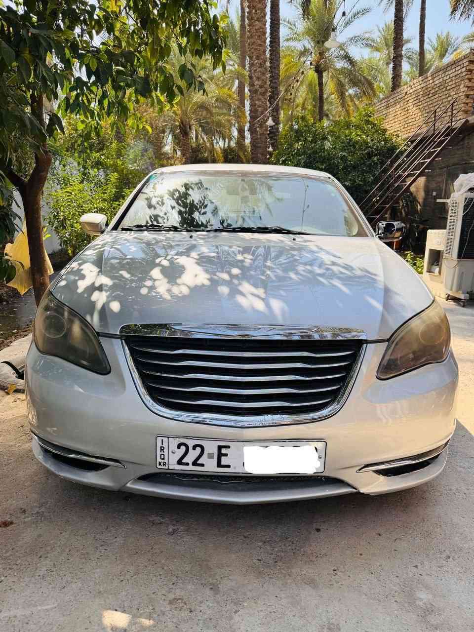 كرايسلر c200
موديل 2012
 مكينه 4سلندر 2400cc
ويل 17 تخم ويل كب تايرات مشيلن أمريكي
زوج تايرات جديده 
ضرر جامرلغ خلف السايق 
مكينه وكير صار شهرين من شدهن جدد
نظام Economical اقتصادي
تخم سماعات اوستن
تحكم ستيرن جهتين
كروز مثبت سرعة
ليات منظومة زنون
كمبريسر ميكانيكي تبريد خير من الله
مسجل اس شاشة قلب Dvd وهارد خزن ٢٨ كيكة 
بعد هوايه تفاصيلها
رقم أربيل بسمي تحويل ثاني يوم
السعر 85 وبيها مجال حك الجيه 
مكاني ديالى بعقوبة ***********
