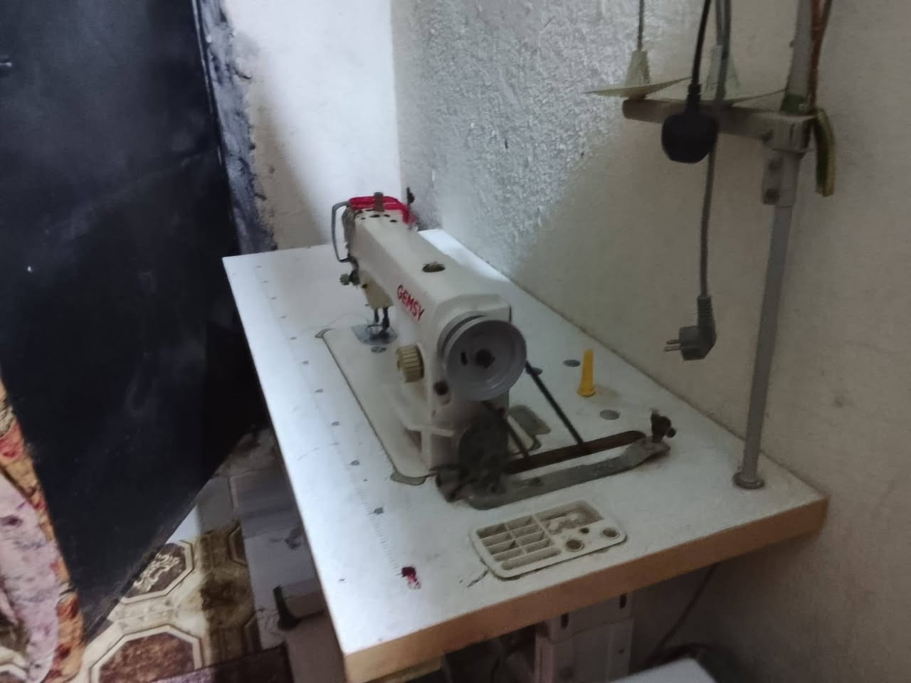 السلام عليكم مكينه جمسي مستعمله 275وبيهه مجال


**إذا كنت صاحب هذا الإعلان وتريد حذفه لأي سبب، رجاءا أرسل رسالة إلى الدعم الفني**